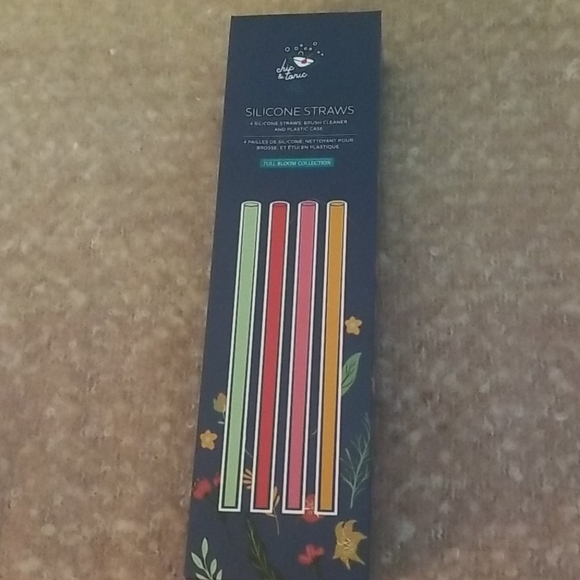 chic & tonic Other - Chic & Tonic Silicone Straws - 4 Count
